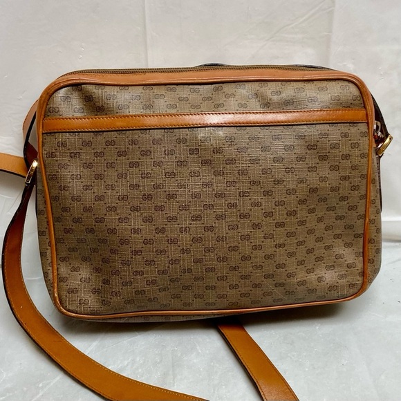 Vintage Gucci Tan Coated Canvas Shoulder-Crossbody 19.5in x 7.5in x 3In - Picture 2 of 11